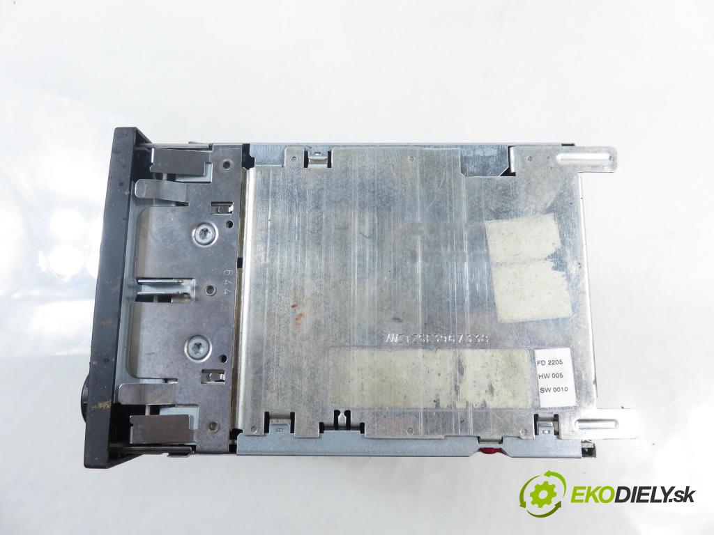 VW FOX (5Z1, 5Z3) HB 2006 55,00 1.4 - BKR 1390,00 RADIO CD