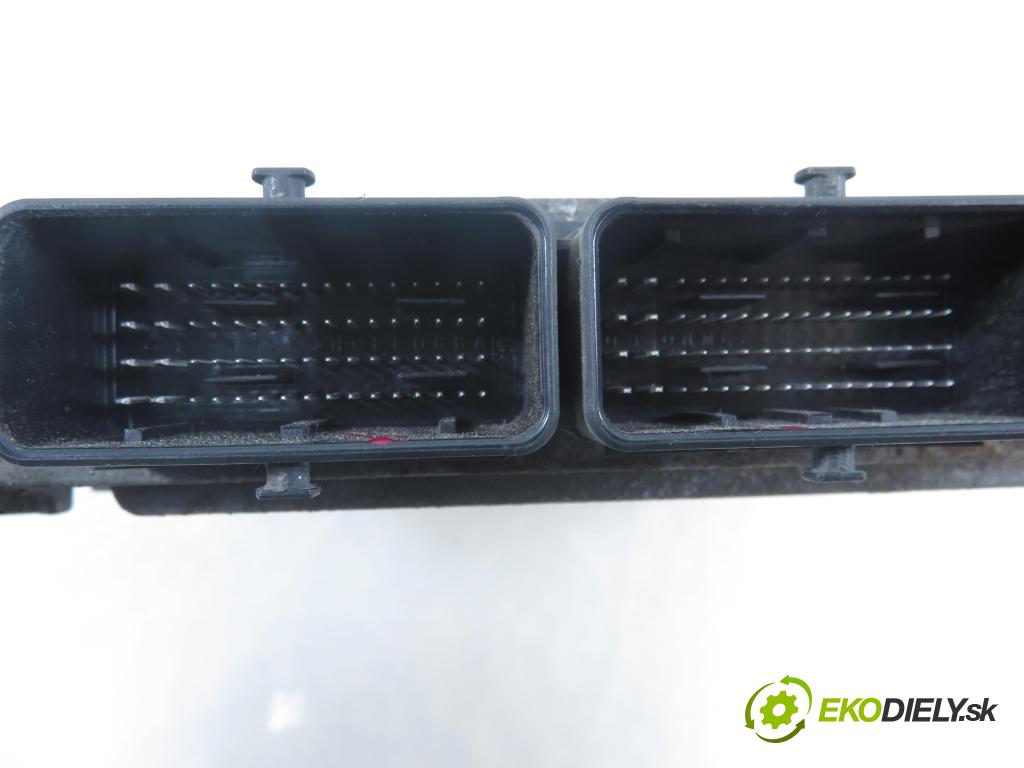 RENAULT MASTER III Platforma / podwozie (EV, HV, UV) KABINA/PLATFORMA 2015 0,00 2.3 dCi 165 FWD - M9T 700 2298,00 Riadiaca jednotka Motor 237105093R ; 237104246R ; S180193133A