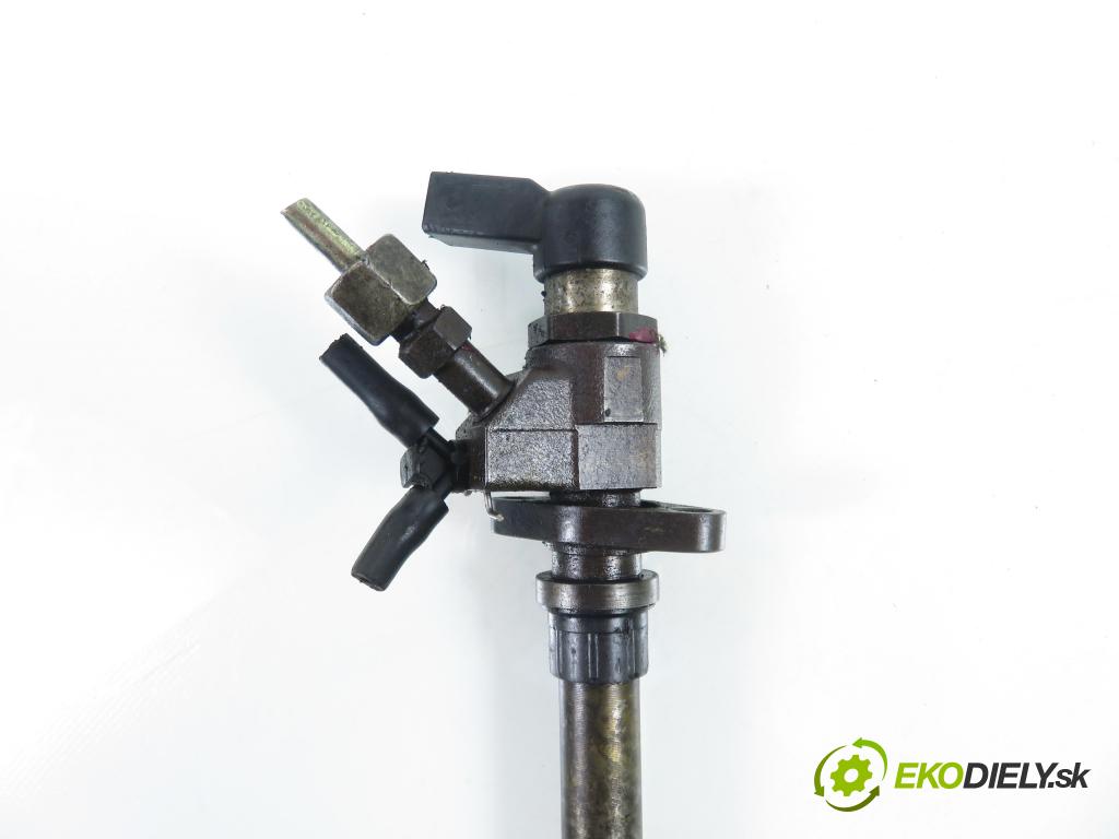 FORD FOCUS C-MAX (DM2) MINIVAN 2004 100,00 2.0 TDCi - G6DA 1997,00 vstrekovač 9647247280 (Vstrekovač paliva)