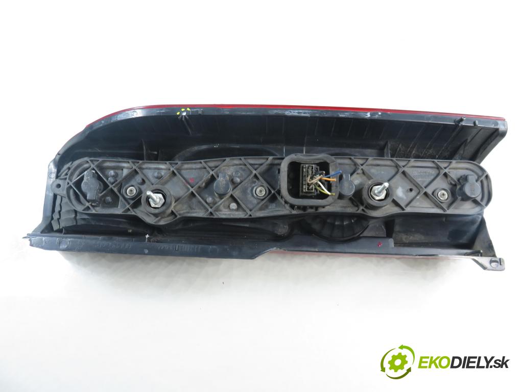 PEUGEOT BOXER Skrzynia FURGON 2007 88,00 2.2 HDi 120 - 4HU (P22DTE) 2198,00 Svetlo ľavé zadné