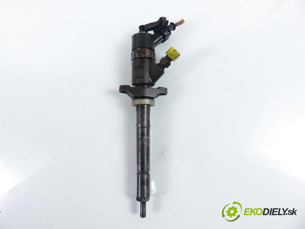 CITROEN C4 I (LC_) HB 2006 80,00 1.6 HDi - 9HY (DV6TED4) 1560,00 vstrekovač 0445110281 (Vstrekovač paliva)