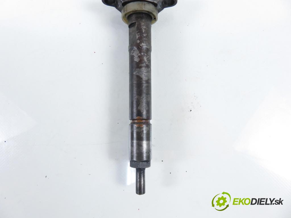 CITROEN C4 I (LC_) HB 2006 80,00 1.6 HDi - 9HY (DV6TED4) 1560,00 vstrekovač 0445110281 (Vstrekovač paliva)