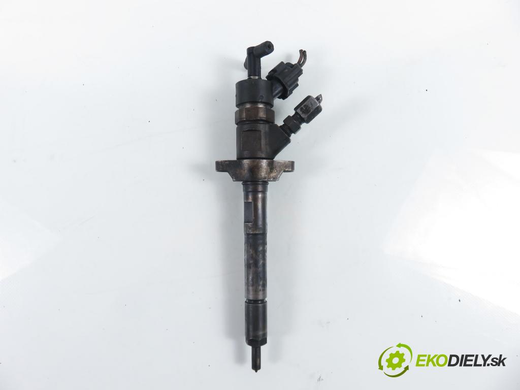 CITROEN BERLINGO FIRST Skrzynia (M_) FURGON 2007 55,00 1.6 HDI 75 (MB9HW) - 9HW (DV6BTED4) 1560,00 vstrekovač 0445110239 (Vstrekovač paliva)