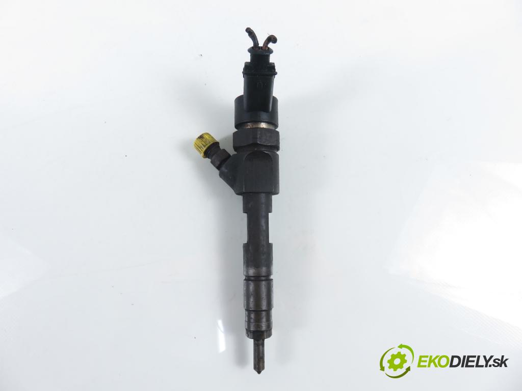 RENAULT TRAFIC II Autobus (JL) BUS 2005 74,00 1.9 dCI 100 (JL0C) - F9Q 760 1870,00 vstrekovač 8200100272 ; 0445110110B (Vstrekovač paliva)