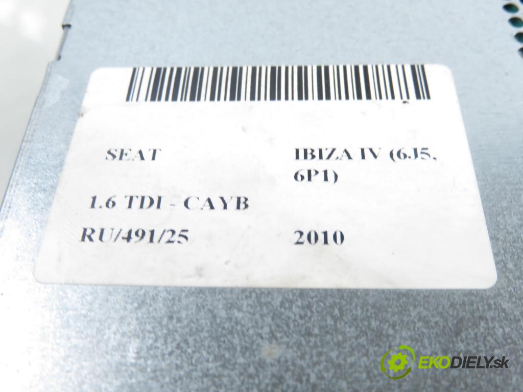 SEAT IBIZA IV (6J5, 6P1) HB 2010 66,00 1.6 TDI - CAYB 1598,00 RADIO CD 6J0035153C