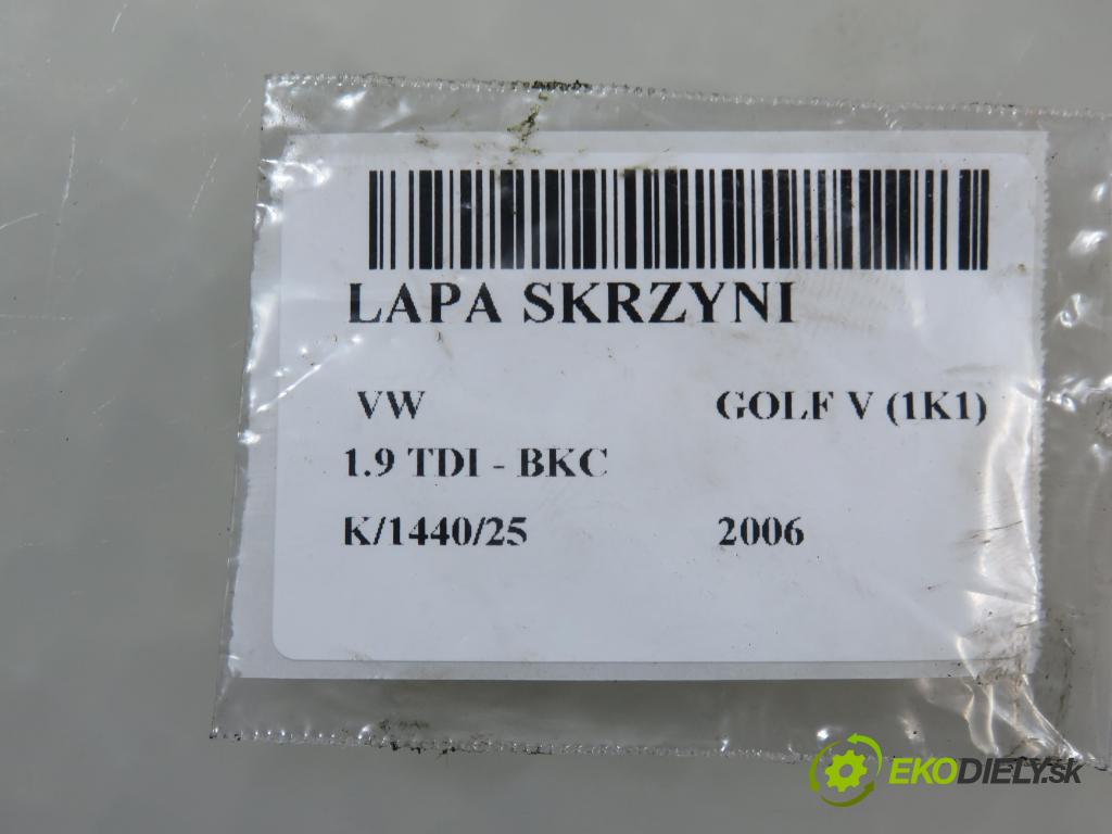 VW GOLF V (1K1) HB 2006 77,00 1.9 TDI PD 105 - BKC 1896,00 uchycení převodovky 1K0199117BM