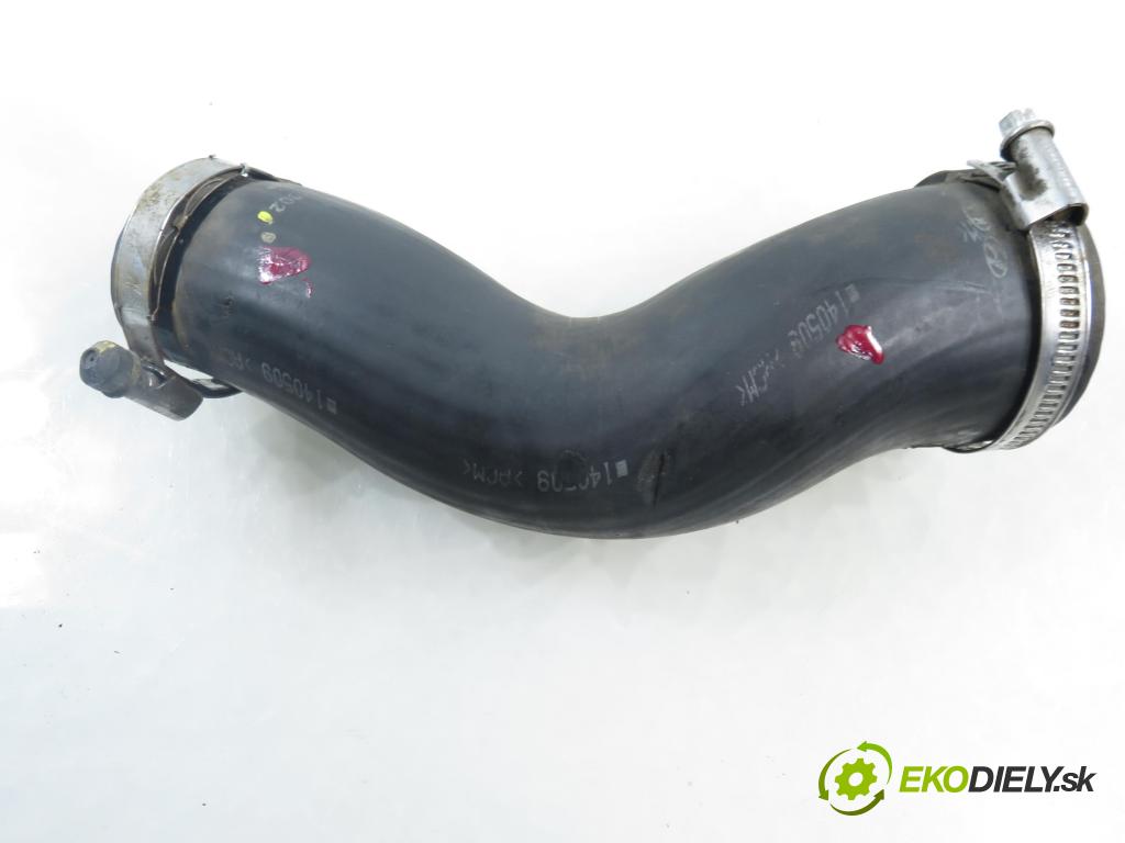 HYUNDAI i40 CW (VF) KOMBI 2014 100,00 1.7 CRDi 136 - D4FD 1685,00 Rúra intercoolera turba 282732A800 ; 282742A802