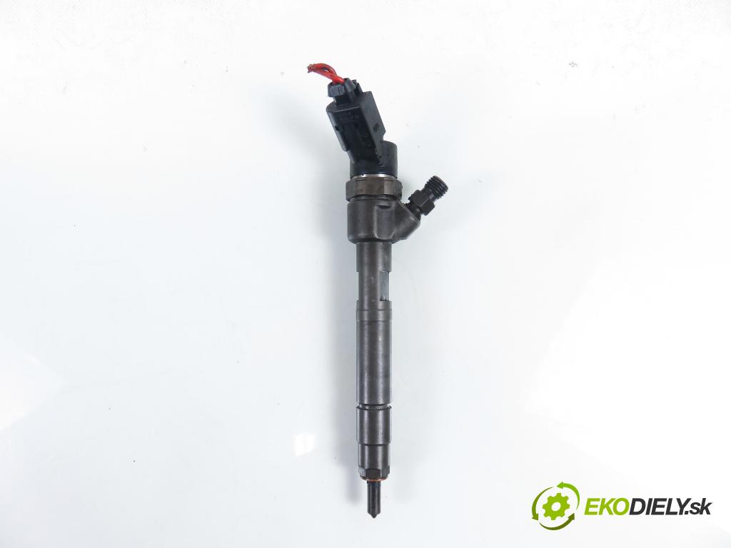 SMART FORTWO Coupe (450) HB 2004 30,00 0.8 CDI (450.300, 450.301, 450.302, 450.303, 450.3 799,00 vstrekovač 0445110023 ; 6600700187 (Vstrekovač paliva)