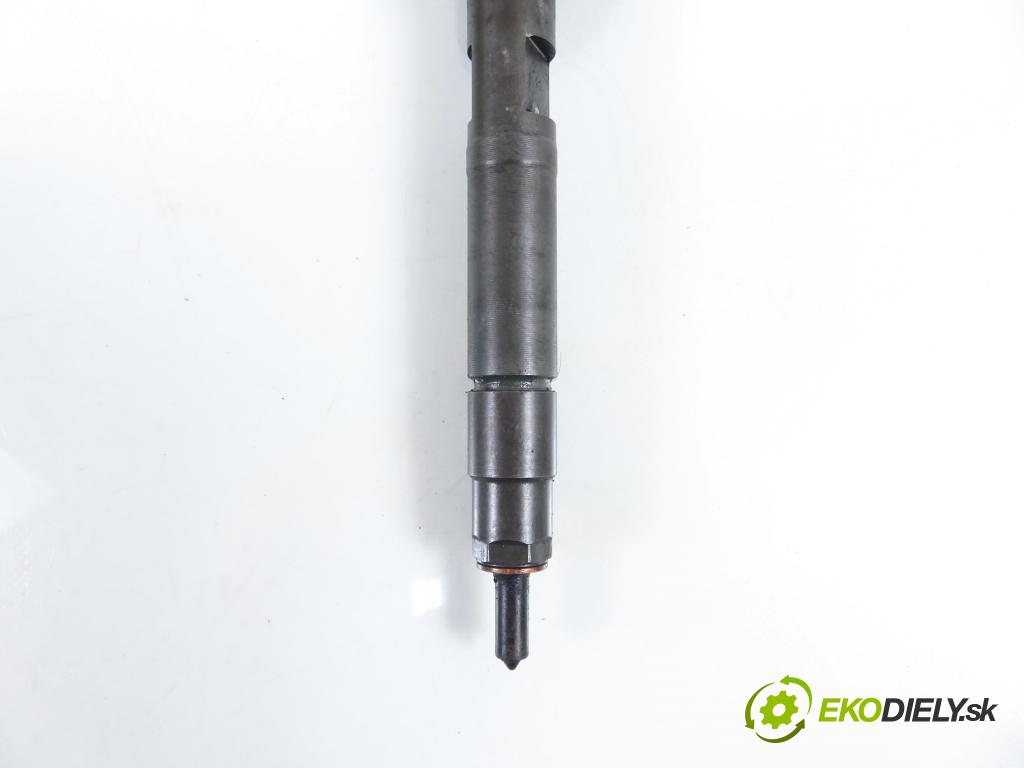 SMART FORTWO Coupe (450) HB 2004 30,00 0.8 CDI (450.300, 450.301, 450.302, 450.303, 450.3 799,00 vstrekovač 0445110023 ; 6600700187 (Vstrekovač paliva)