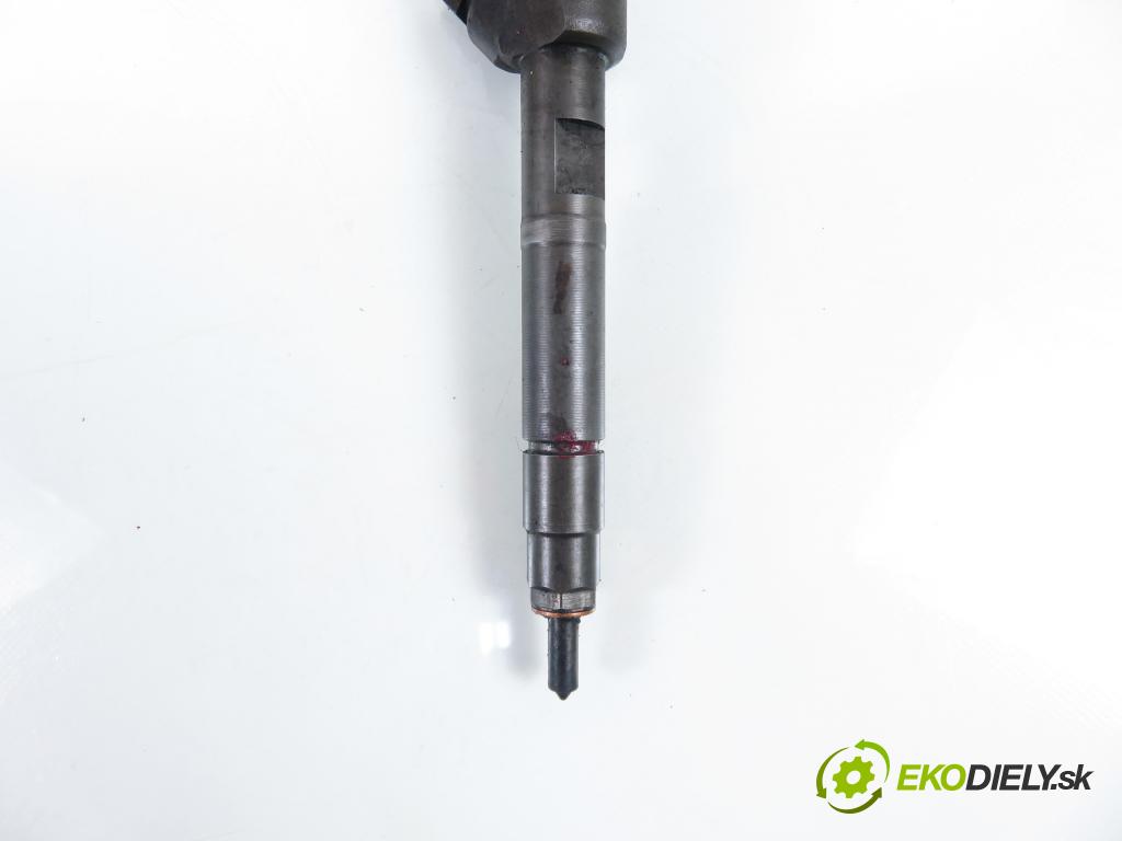 SMART FORTWO Coupe (450) HB 2004 30,00 0.8 CDI (450.300, 450.301, 450.302, 450.303, 450.3 799,00 vstrekovač 0445110023 ; 6600700187 (Vstrekovač paliva)