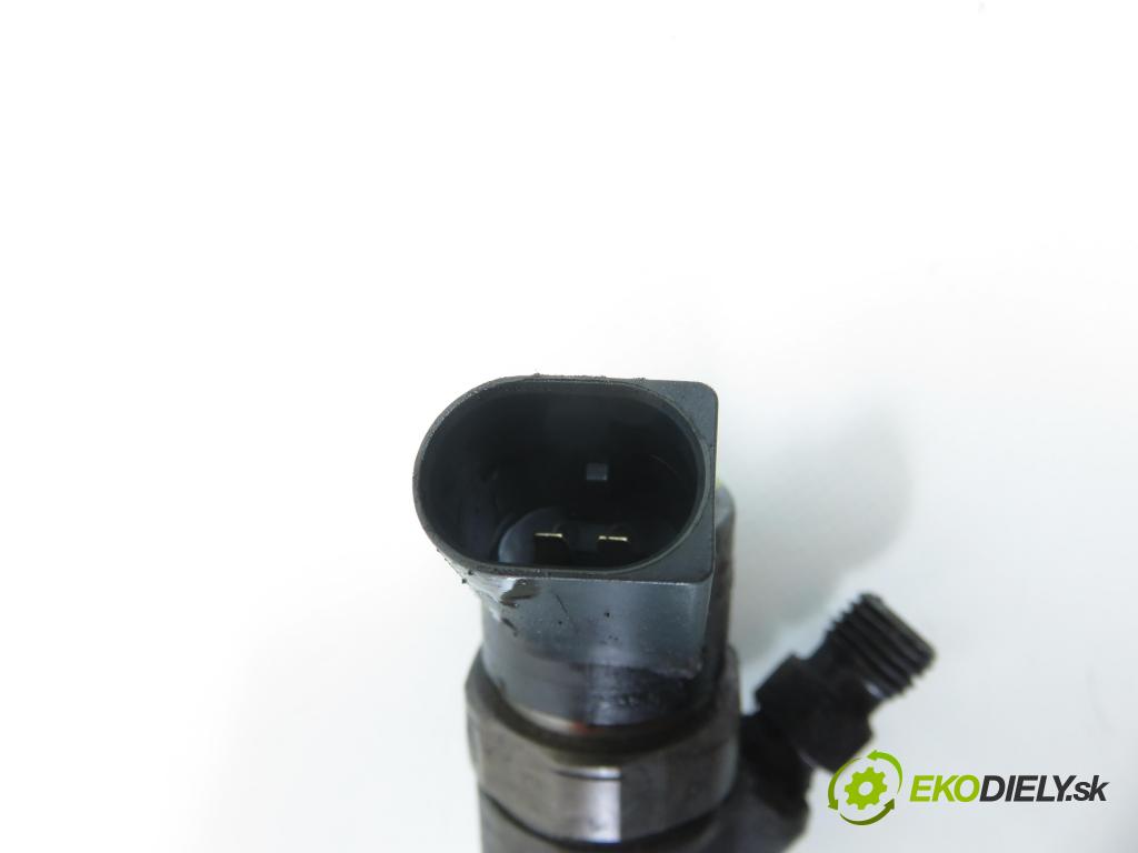 SMART FORTWO Coupe (450) HB 2004 30,00 0.8 CDI (450.300, 450.301, 450.302, 450.303, 450.3 799,00 vstrekovač 0445110023 ; 6600700187 (Vstrekovač paliva)