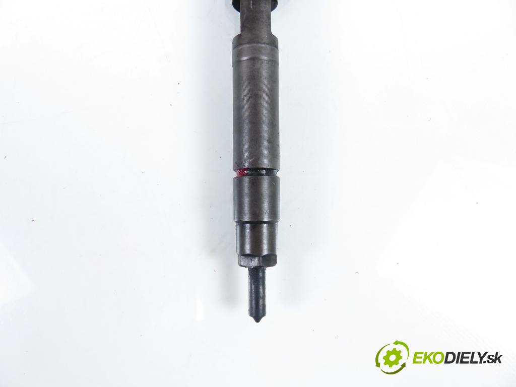 SMART FORTWO Coupe (450) HB 2004 30,00 0.8 CDI (450.300, 450.301, 450.302, 450.303, 450.3 799,00 vstrekovač 0445110023 ; 6600700187 (Vstrekovač paliva)