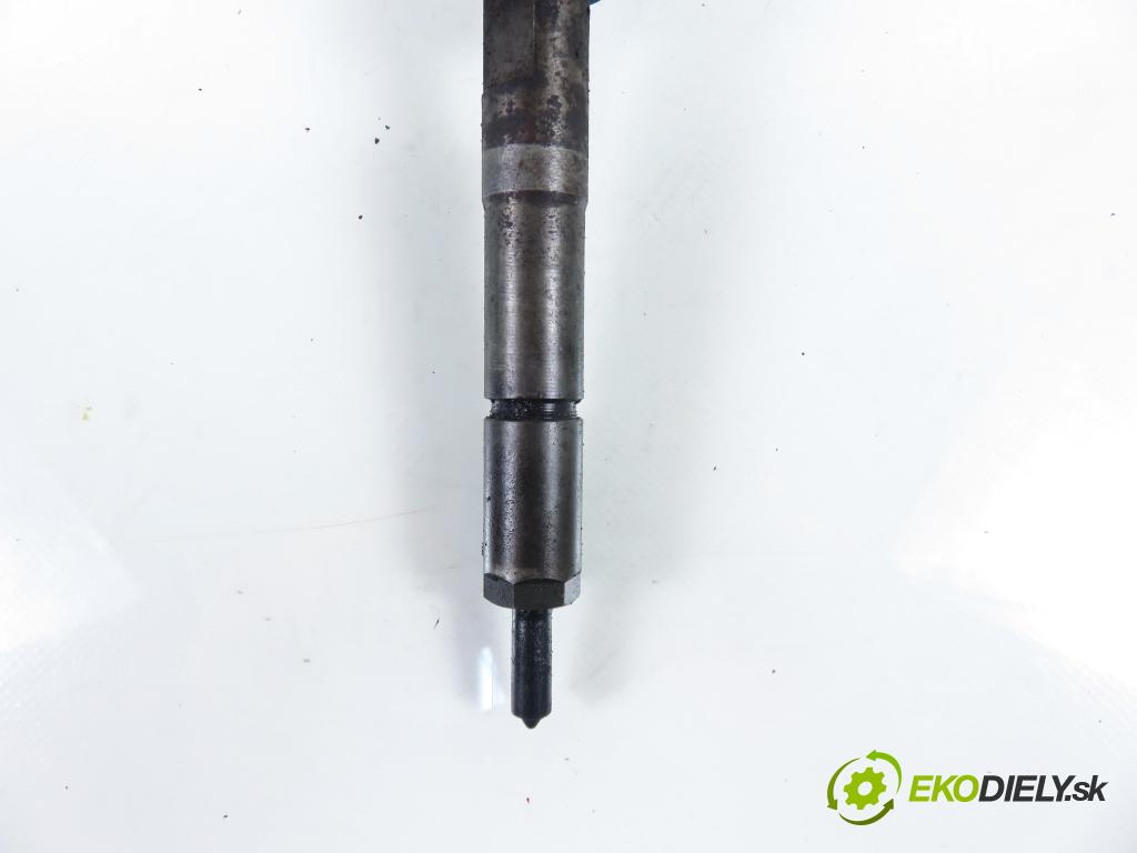 TOYOTA YARIS (_P1_) HB 2003 55,00 1.4 D-4D (NLP10_) - 1ND-TV 1364,00 vstrekovač 0445110085 ; 2367033010 (Vstrekovač paliva)