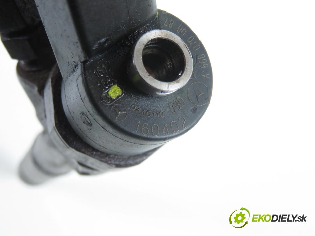 MERCEDES-BENZ VANEO (414) MINIVAN 2003 67,00 1.7 CDI (414.700) - OM 668.914 1689,00 vstrekovač 0445110090 ; 6680700887 (Vstrekovač paliva)