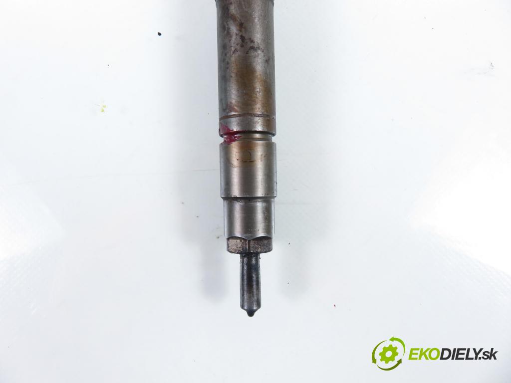 MERCEDES-BENZ VANEO (414) MINIVAN 2003 67,00 1.7 CDI (414.700) - OM 668.914 1689,00 vstrekovač 0445110090 ; 6680700887 (Vstrekovač paliva)