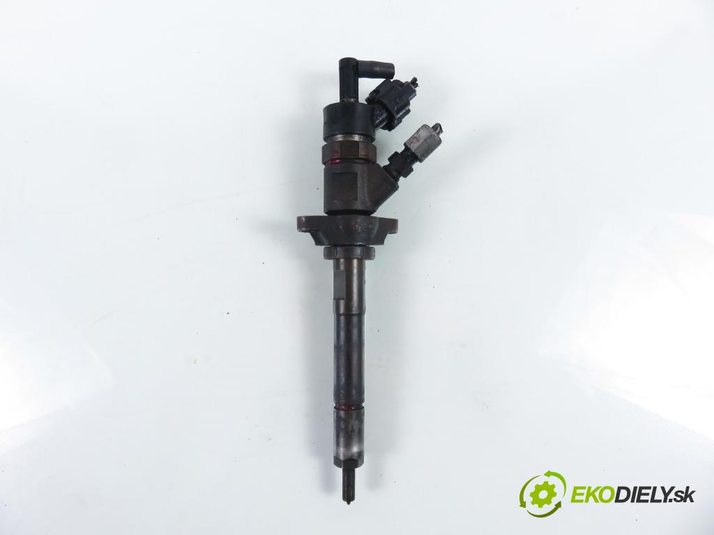 CITROEN BERLINGO FIRST Skrzynia (M_) FURGON 2007 55,00 1.6 HDI 75 (MB9HW) - 9HW (DV6BTED4) 1560,00 vstrekovač 0445110239 (Vstrekovač paliva)