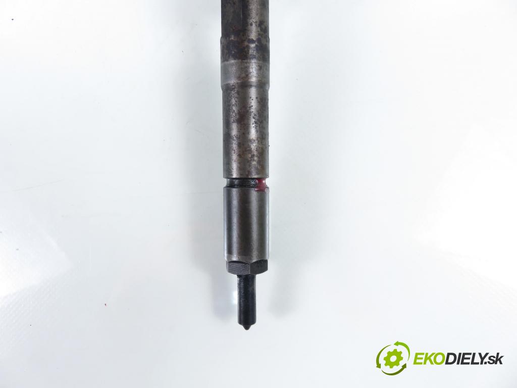 TOYOTA YARIS (_P1_) HB 2003 55,00 1.4 D-4D (NLP10_) - 1ND-TV 1364,00 vstrekovač 0445110085 ; 2367033010 (Vstrekovač paliva)