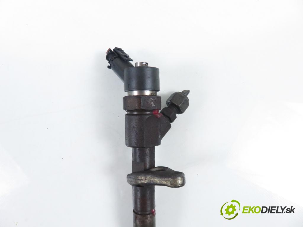 RENAULT LAGUNA II (BG0/1_) LIFTBACK 2002 88,00 1.9 dCi 120 - F9Q 750 1870,00 vstrekovač 0445110021 ; 7700111014 (Vstrekovač paliva)