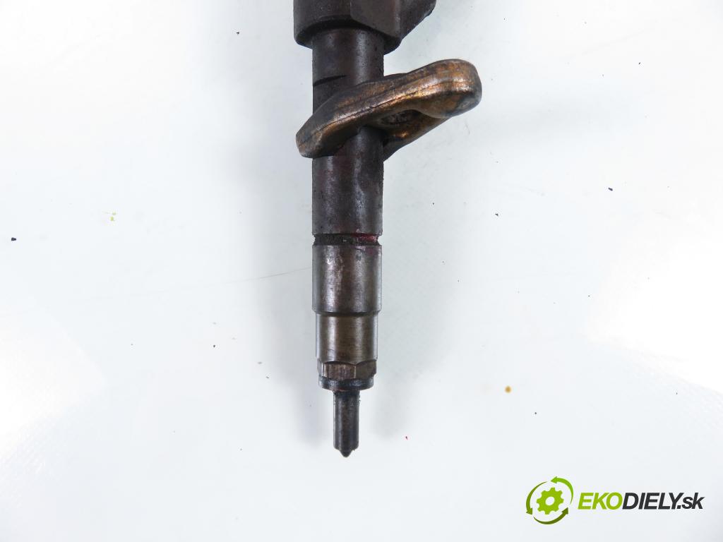 RENAULT LAGUNA II (BG0/1_) LIFTBACK 2002 88,00 1.9 dCi 120 - F9Q 750 1870,00 vstrekovač 0445110021 ; 7700111014 (Vstrekovač paliva)