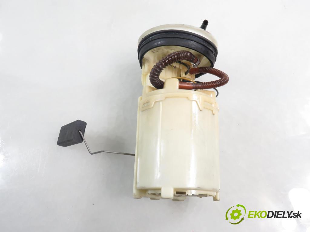 AUDI A3 (8L1) HB 1996 92,00 1.8 - AGN 1781,00 pumpa paliva 1J0919051H