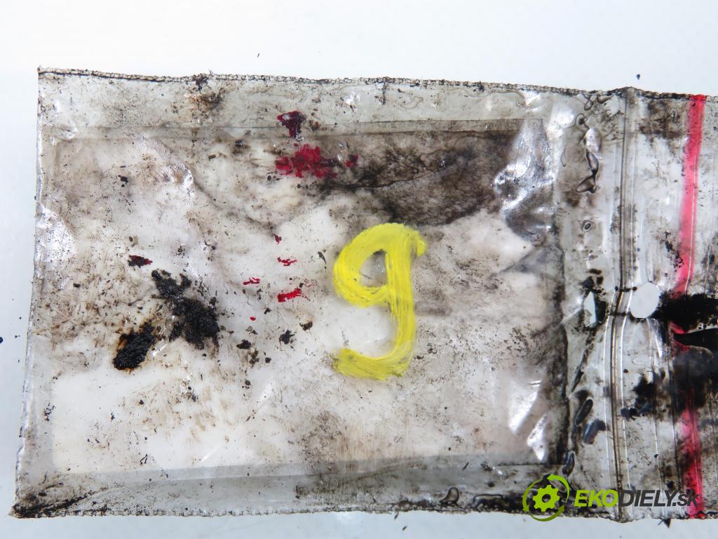 VW SHARAN (7M8, 7M9, 7M6) MINIVAN 2002 85,00 1.9 TDI PD 115 - AUY 1896,00 Vstrekovač 038130073AK ; 0414720038 (Vstrekovač paliva)