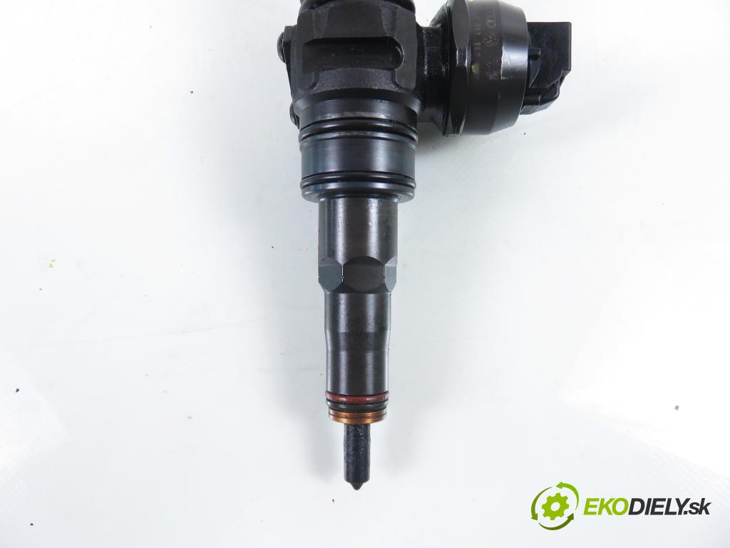 VW SHARAN (7M8, 7M9, 7M6) MINIVAN 2002 85,00 1.9 TDI PD 115 - AUY 1896,00 Vstrekovač 038130073AK ; 0414720038 (Vstrekovač paliva)