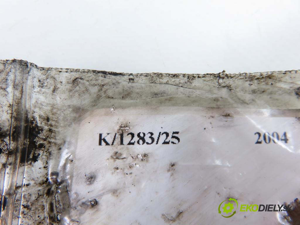 TOYOTA COROLLA (_E12_) HB 2004 66,00 2.0 D-4D 1995,00 vstrekovač 236700G010 (Vstrekovač paliva)