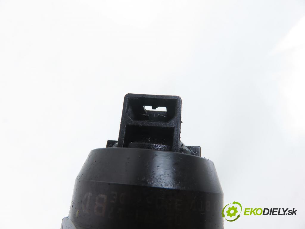 VW SHARAN (7M8, 7M9, 7M6) MINIVAN 2002 85,00 1.9 TDI PD 115 - AUY 1896,00 Vstrekovač 038130073AK ; 0414720038 (Vstrekovač paliva)