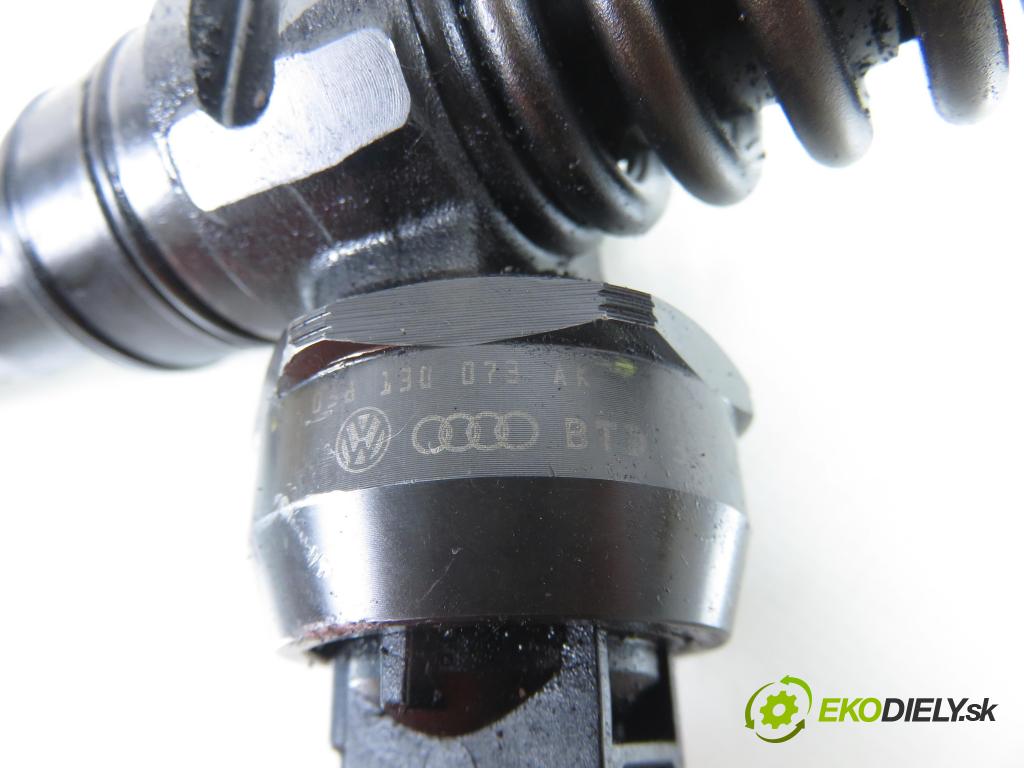 VW SHARAN (7M8, 7M9, 7M6) MINIVAN 2002 85,00 1.9 TDI PD 115 - AUY 1896,00 Vstrekovač 038130073AK ; 0414720038 (Vstrekovač paliva)