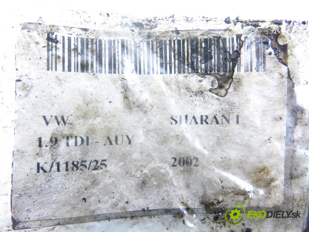 VW SHARAN (7M8, 7M9, 7M6) MINIVAN 2002 85,00 1.9 TDI PD 115 - AUY 1896,00 Vstrekovač 038130073AK ; 0414720038 (Vstrekovač paliva)
