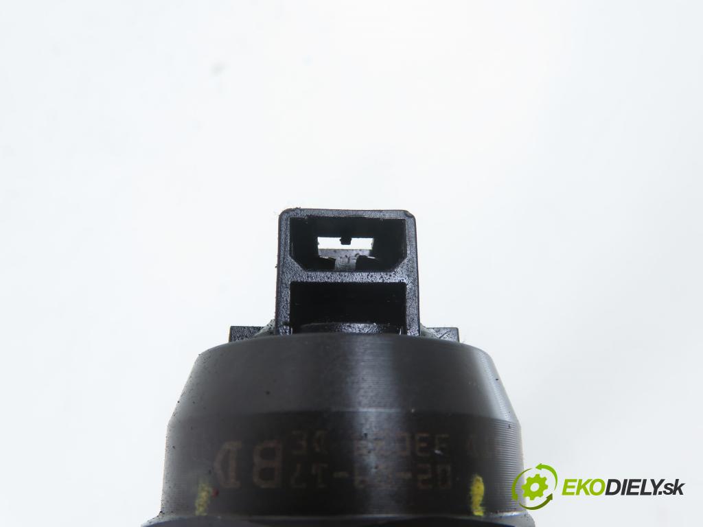 VW SHARAN (7M8, 7M9, 7M6) MINIVAN 2002 85,00 1.9 TDI PD 115 - AUY 1896,00 Vstrekovač 038130073AK ; 0414720038 (Vstrekovač paliva)