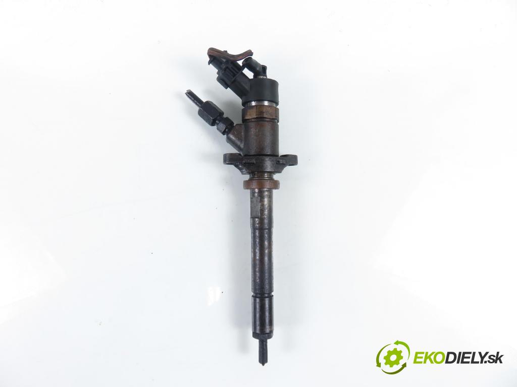 PEUGEOT 307 (3A/C) HB 2004 80,00 1.6 HDi 110 1560,00 vstrekovač 0445110188 (Vstrekovač paliva)