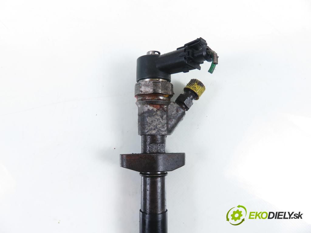 OPEL VIVARO A Skrzynia (X83) FURGON 2005 99,00 2.5 DTI 135 - G9U 730 2464,00 vstrekovač 0445110087 ; 8200101135 (Vstrekovač paliva)