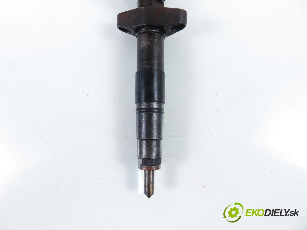 OPEL VIVARO A Skrzynia (X83) FURGON 2005 99,00 2.5 DTI 135 - G9U 730 2464,00 vstrekovač 0445110087 ; 8200101135 (Vstrekovač paliva)