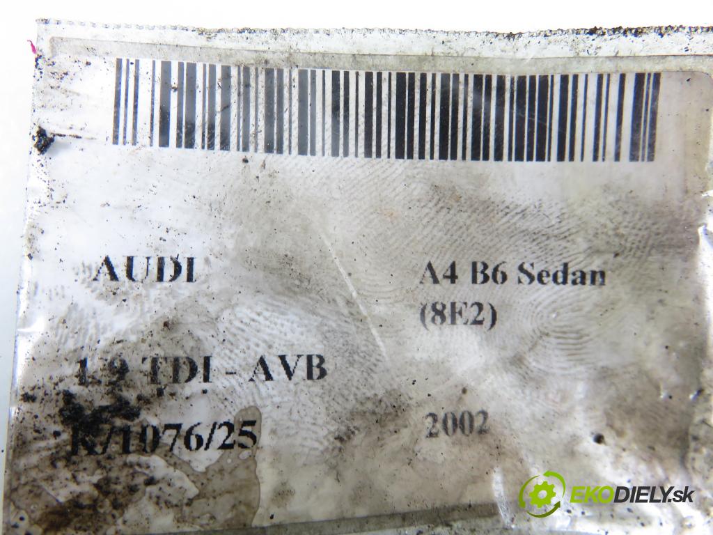 AUDI A4 (8E2, B6) SEDAN 2002 74,00 1.9 TDI PD 101 - AVB 1896,00 Vstrekovač 038130073AJ ; 0414720037 (Vstrekovač paliva)