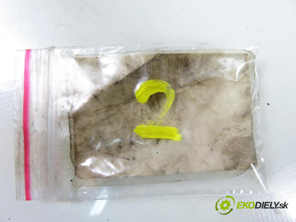 TOYOTA YARIS (_P1_) HB 2003 55,00 1.4 D-4D (NLP10_) - 1ND-TV 1364,00 vstrekovač 0445110085 ; 2367033010 (Vstrekovač paliva)