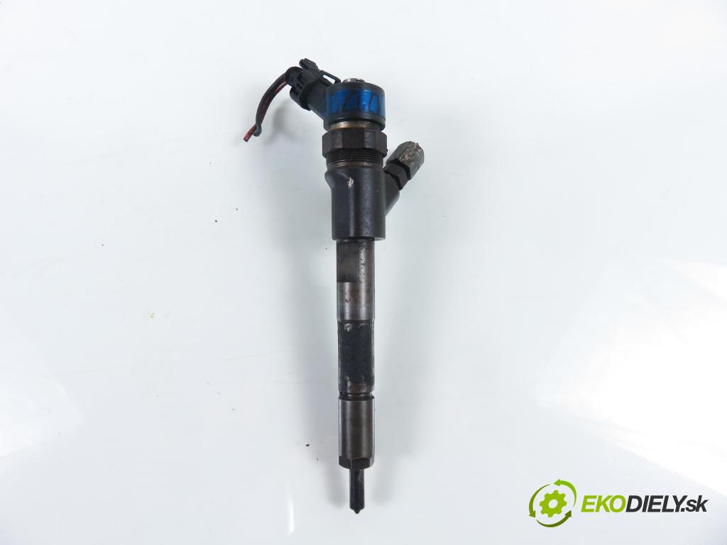 TOYOTA YARIS (_P1_) HB 2003 55,00 1.4 D-4D (NLP10_) - 1ND-TV 1364,00 vstrekovač 0445110085 ; 2367033010 (Vstrekovač paliva)