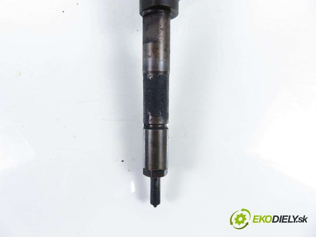 TOYOTA YARIS (_P1_) HB 2003 55,00 1.4 D-4D (NLP10_) - 1ND-TV 1364,00 vstrekovač 0445110085 ; 2367033010 (Vstrekovač paliva)