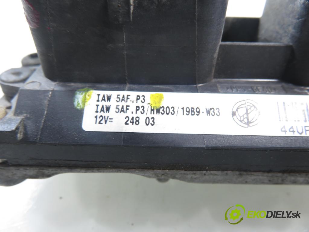 FIAT PUNTO (188_) HB 2003 44,00 1.2 60 - 188 A4.000 1242,00 Riadiaca jednotka Motor 55187377 ; IAW5AFP3 ; 6160065102