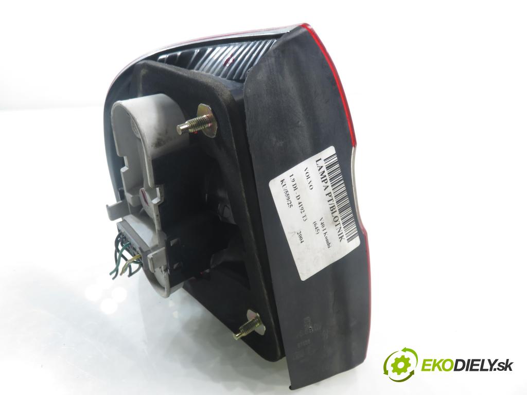 VOLVO V40 Kombi (645) KOMBI 2004 85,00 1.9 DI 116 - D 4192 T3 1870,00 světlo pravé zadní