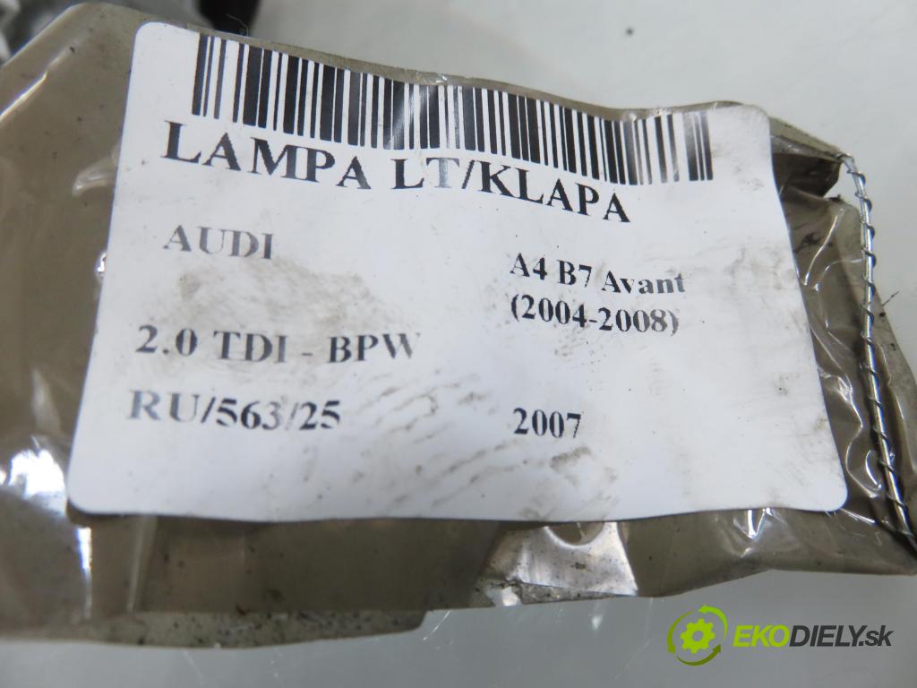 AUDI A4 Avant (8ED, B7) KOMBI 2007 103,00 2.0 TDI - BPW 1968,00 Svetlo ľavé zadné kufor 8E9945093