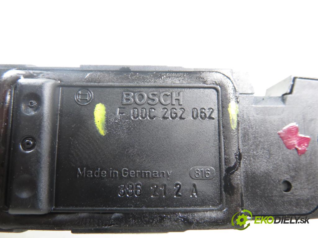 BMW 3 Touring (E46) KOMBI 2003 110,00 320 d 150 - M47 D20 (204D4) 1995,00 váha vzduchu vzduchu F00C2G2062