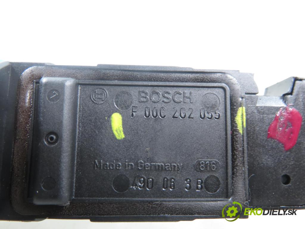 AUDI A4 Avant (8E5, B6) KOMBI 2003 96,00 1.9 TDI PD 130 - AVF 1896,00 váha vzduchu vzduchu F00C2G2055