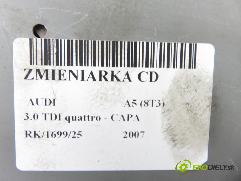 AUDI A5 (8T3) COUPE 2007 176,00 3.0 TDI quattro - CAPA 2967,00 měnič CD 8T1035110A