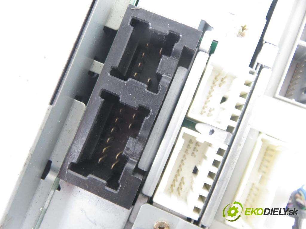 NISSAN MURANO I (Z50) SUV 2004 172,00 3.5 4x4 234 3498,00 RADIO CD Modul PN2530H