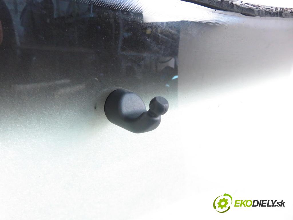 AUDI A2 (8Z0) HB 2001 55,00 1.4 TDI - AMF 1422,00 Okno čelná 