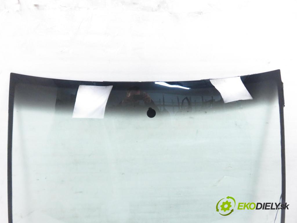 AUDI A2 (8Z0) HB 2001 55,00 1.4 TDI - AMF 1422,00 Okno čelná