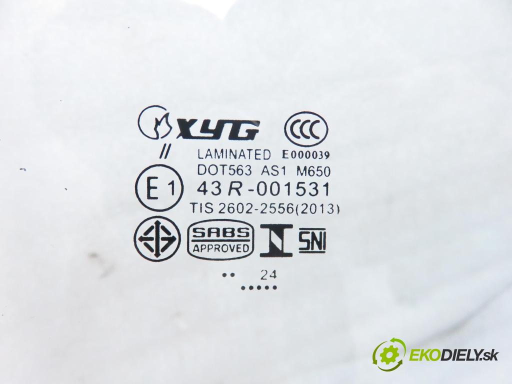 AUDI A2 (8Z0) HB 2001 55,00 1.4 TDI - AMF 1422,00 Okno čelná