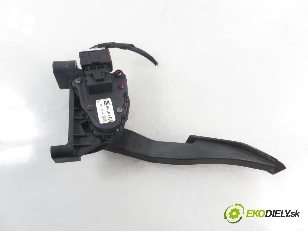 OPEL ASTRA G liftback (T98) HB 2006 66,00 1.4 - Z 14 XEP 1364,00 Potenciometer plynu 9157998BK ; 6PV00811200 (Potenciometer plynového pedálu)