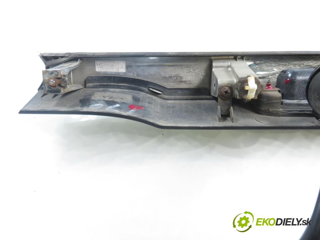 HYUNDAI i40 CW (VF) KOMBI 2014 100,00 1.7 CRDi 136 - D4FD 1685,00 zadní část - čelo dveří kufr 873123Z100